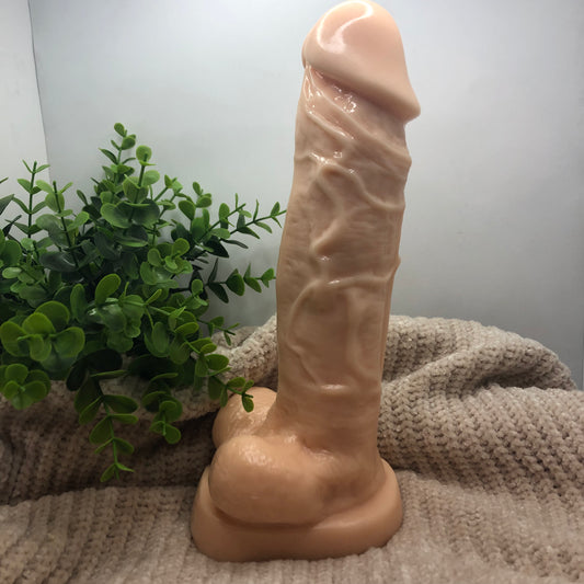 DILDO REALISTICO MACIZO 28 CM